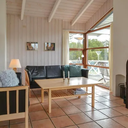 Dom wakacyjny Pet Friendly In Fano With Sauna Sønderho