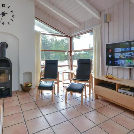 Dom wakacyjny Pet Friendly In Fano With Sauna Sønderho