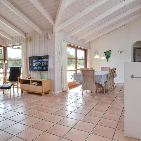 Pet Friendly In Fano With Sauna Sønderho
