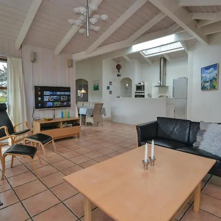 Dom wakacyjny Pet Friendly In Fano With Sauna Sønderho